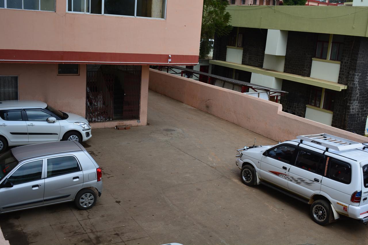 Hotel Blue Hills International Ooty Exterior photo